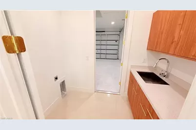 2827 SW 2nd Ln, Cape Coral, FL 33991 - Photo 32