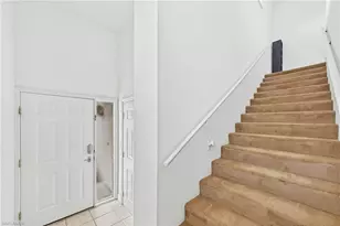 675 Luisa Ln, Naples, FL 34104 - Photo 6