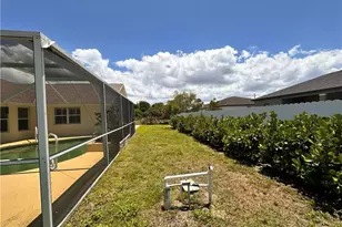 2916 Van Buren Pkwy, Cape Coral, FL 33993 - Photo 38