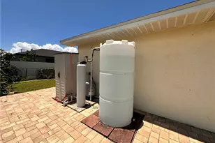 2916 Van Buren Pkwy, Cape Coral, FL 33993 - Photo 34