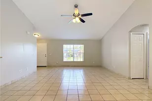 528 SE 27th St, Cape Coral, FL 33904 - Photo 12