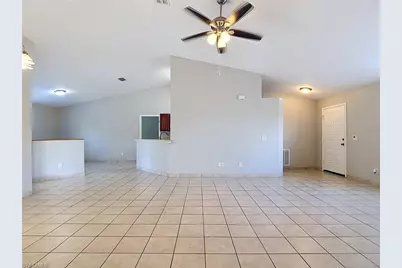 528 SE 27th St, Cape Coral, FL 33904 - Photo 10