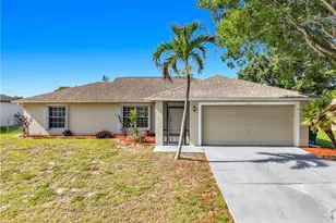 528 SE 27th St, Cape Coral, FL 33904 - Photo 1