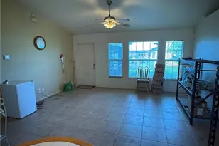 827 NE 17th Terrace, Cape Coral, FL 33909 - Photo 2