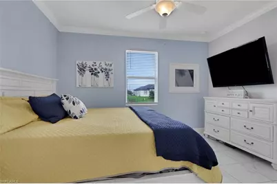 1519 NE 8th Pl, Cape Coral, FL 33909 - Photo 16