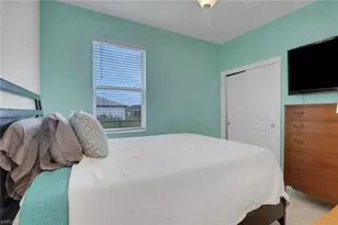 1519 NE 8th Pl, Cape Coral, FL 33909 - Photo 12