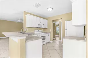 820 SW 16th Terrace, Cape Coral, FL 33991 - Photo 12