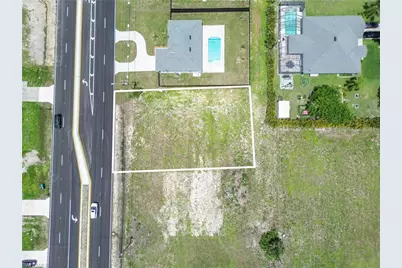 107 Diplomat Pkwy E, Cape Coral, FL 33909 - Photo 8