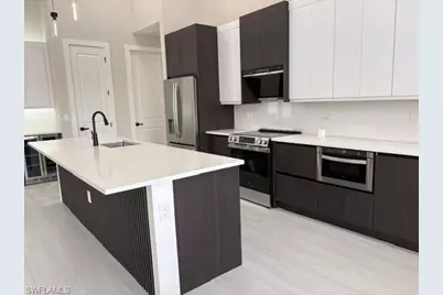 2319 NE 5th Ter, Cape Coral, FL 33993 - Photo 10