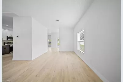 11544 Lake Cypress Loop, Fort Myers, FL 33913 - Photo 10
