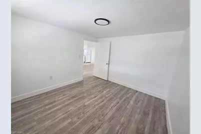 420 Fairfax Dr #1, Fort Myers, FL 33905 - Photo 2