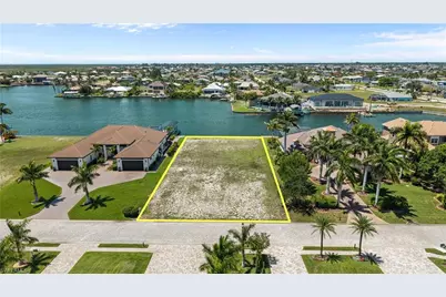 897 W Cape Estates Cir, Cape Coral, FL 33993 - Photo 2