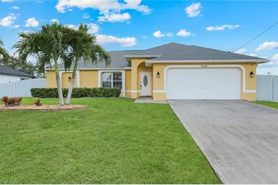 1006 NE 2nd Pl, Cape Coral, FL 33909 - Photo 34