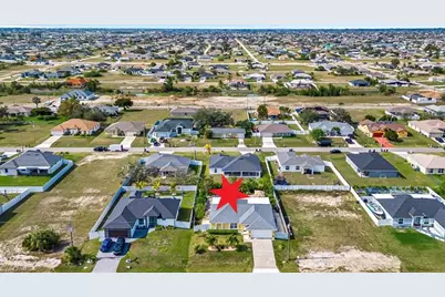 1006 NE 2nd Pl, Cape Coral, FL 33909 - Photo 36