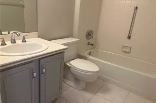 7430 Lake Breeze Dr, Fort Myers, FL 33907 - Photo 14