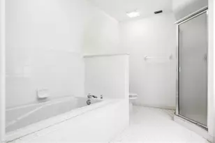21681 Sungate Ct, Estero, FL 33928 - Photo 20