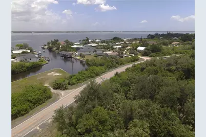 25301 Harborview Rd, Punta Gorda, FL 33980 - Photo 10