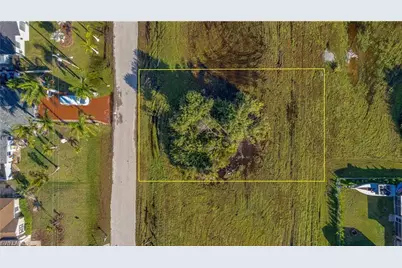 417 NW 25th Pl, Cape Coral, FL 33993 - Photo 2