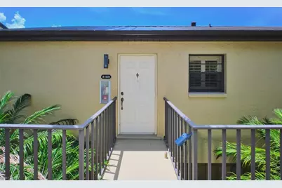 1905 SE 40th Ter #102, Cape Coral, FL 33904 - Photo 8
