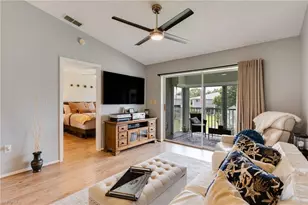 8160 Summerlin Village Cir, Fort Myers, FL 33919 - Photo 12