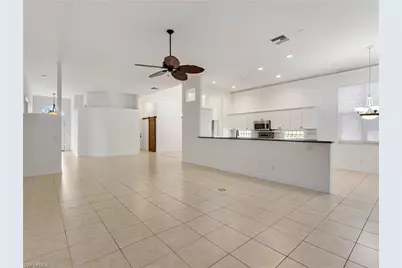 7222 Falcon Crest Ct, Fort Myers, FL 33908 - Photo 10