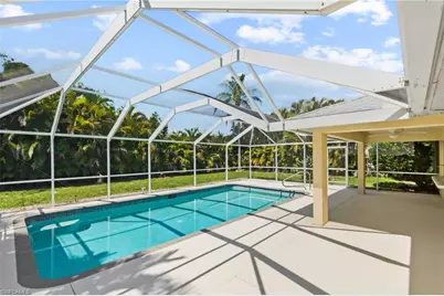 1514 NE 2nd St, Cape Coral, FL 33909 - Photo 2