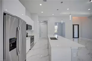 872 Spaulding St E, Lehigh Acres, FL 33974 - Photo 10