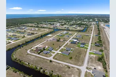 4012 NW 36th Pl, Cape Coral, FL 33993 - Photo 10