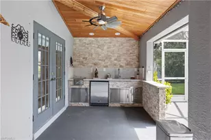 1813 SE 8th Ave, Cape Coral, FL 33990 - Photo 10