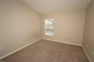 1172 Oxford Ln, Naples, FL 34105 - Photo 20