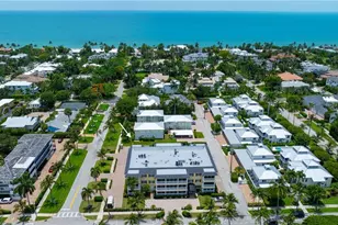 666 3rd St S, Naples, FL 34102 - Photo 30