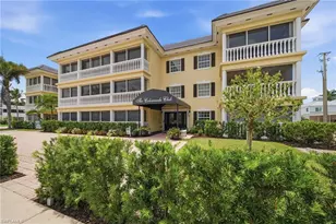 666 3rd St S, Naples, FL 34102 - Photo 26