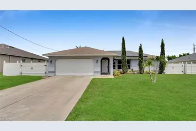221 NE 23rd Ave, Cape Coral, FL 33909 - Photo 2