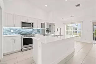 841 NE 6th Ave, Cape Coral, FL 33909 - Photo 6