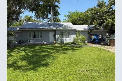 324 New York Dr, Fort Myers, FL 33905 - Photo 2