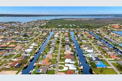 5240 SW 2nd Pl, Cape Coral, FL 33914 - Photo 38