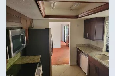 1030 SE 17th Pl, Cape Coral, FL 33990 - Photo 2