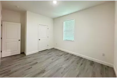 537 Greenbriar Blvd, Lehigh Acres, FL 33972 - Photo 8