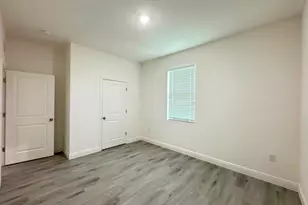 537 Greenbriar Blvd, Lehigh Acres, FL 33972 - Photo 8