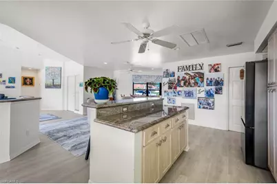 2556 SW 28th Pl, Cape Coral, FL 33914 - Photo 12