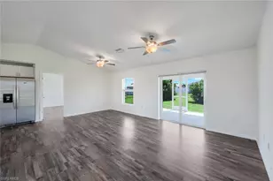 1317 NE 9th Ave, Cape Coral, FL 33909 - Photo 14