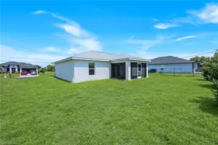 1317 NE 9th Ave, Cape Coral, FL 33909 - Photo 26