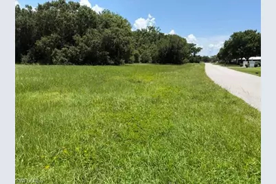 6221 Aquavista Dr, Sebring, FL 33876 - Photo 4
