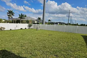 625 El Dorado Blvd N, Cape Coral, FL 33993 - Photo 30