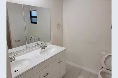 1105 NE 6th Pl, Cape Coral, FL 33909 - Photo 8