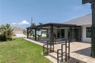 430 SW 44th Terrace, Cape Coral, FL 33914 - Photo 2