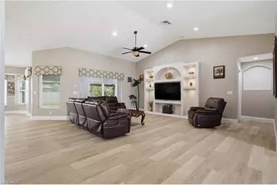 430 SW 44th Ter, Cape Coral, FL 33914 - Photo 4