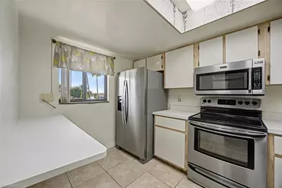 423 Cape Coral Pkwy W #202, Cape Coral, FL 33914 - Photo 4