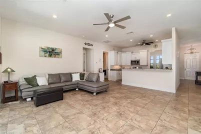 3137 SE 8th Ave, Cape Coral, FL 33904 - Photo 4
