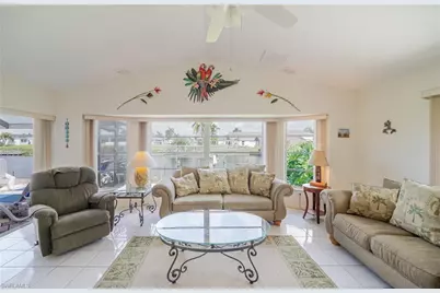 105 SW 39th Pl, Cape Coral, FL 33991 - Photo 6